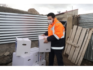 Başkan Sayan, Her Gün Vefa Sosyal Destek Grubu Adına Çalışıyor