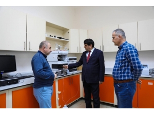 Rektör Alma, Gıda Ve Mikrobiyoloji Laboratuvarlarına Covid-19’a Karşı Ar-ge Çalışması Talimatı Verdi