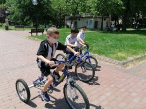 Bursa’da Çocuklar Parklara Akın Etti