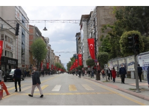 Mtso Başkanı Sadıkoğlu’ndan Kapalı Caddelerin Açılması Önerisi