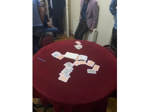 Polis Baskınında Kaçarken 2. Kattan Atladı, Ayağını Kırdı