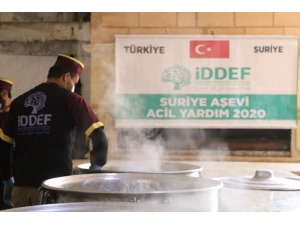 İdlib’de Her Gün 1500 Kişiye İftar Veriliyor