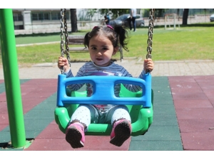 Menteşe’de Çocuklar Parklara Akın Etti