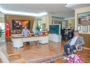 Karacabey Berberler Ve Kuaförler Odası’ndan Başkan Özkan’a Teşekkür Ziyareti