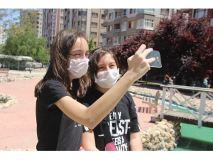 Konya’da Parklar Çocuklarla Doldu