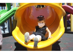 14 Yaş Altı Çocuklara Sosyal Mesafeli Özgürlük