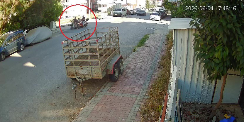 motorlu-bisiklet-ile-elektrikli-bisiklet-carpisti-4-yasindaki-cocuk-yaralandi