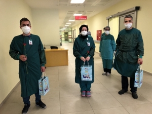 Çekmeköy Belediyesi, Hemşireler Günü’nde Sağlık Çalışanlarını Unutmadı