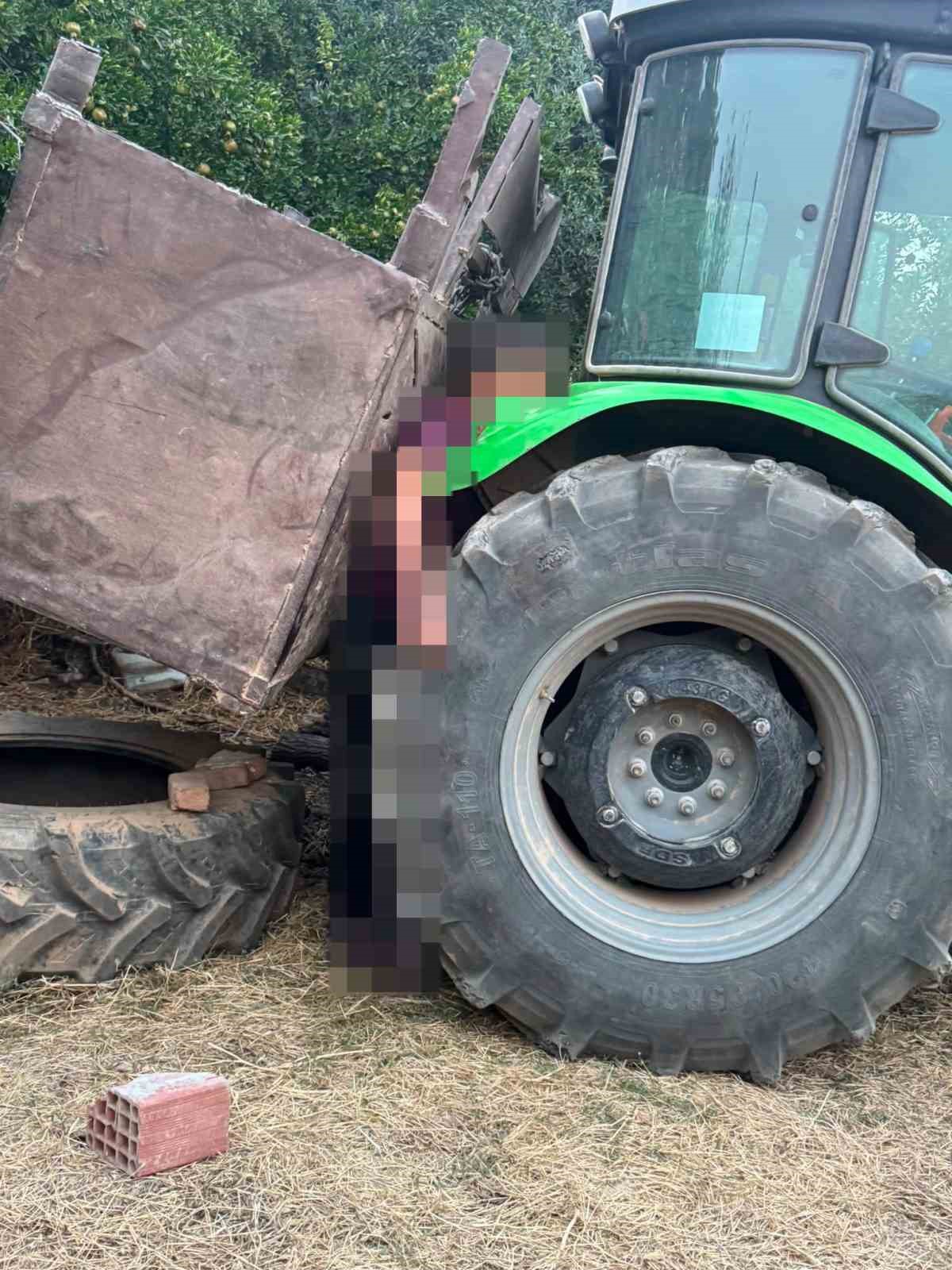 traktor-ile-romork-arasina-sikisan-orman-iscisi-hayatini-kaybetti