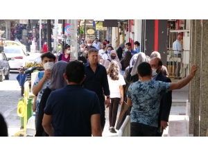 ‘Evde Kalmayan’ Adıyaman’da Vaka Sayısı Artıyor