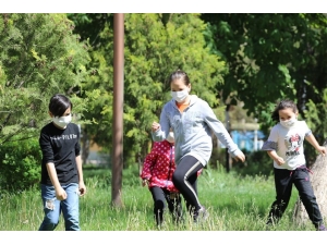 Erzincan Parkları 39 Gün Sonra Çocuk Sesleriyle Şenlendi