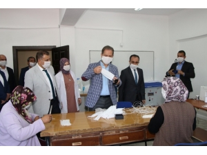 Milli Eğitim Müdürlüğü’nden Tomarza Halk Eğitim Merkezi’ne Malzeme Desteği