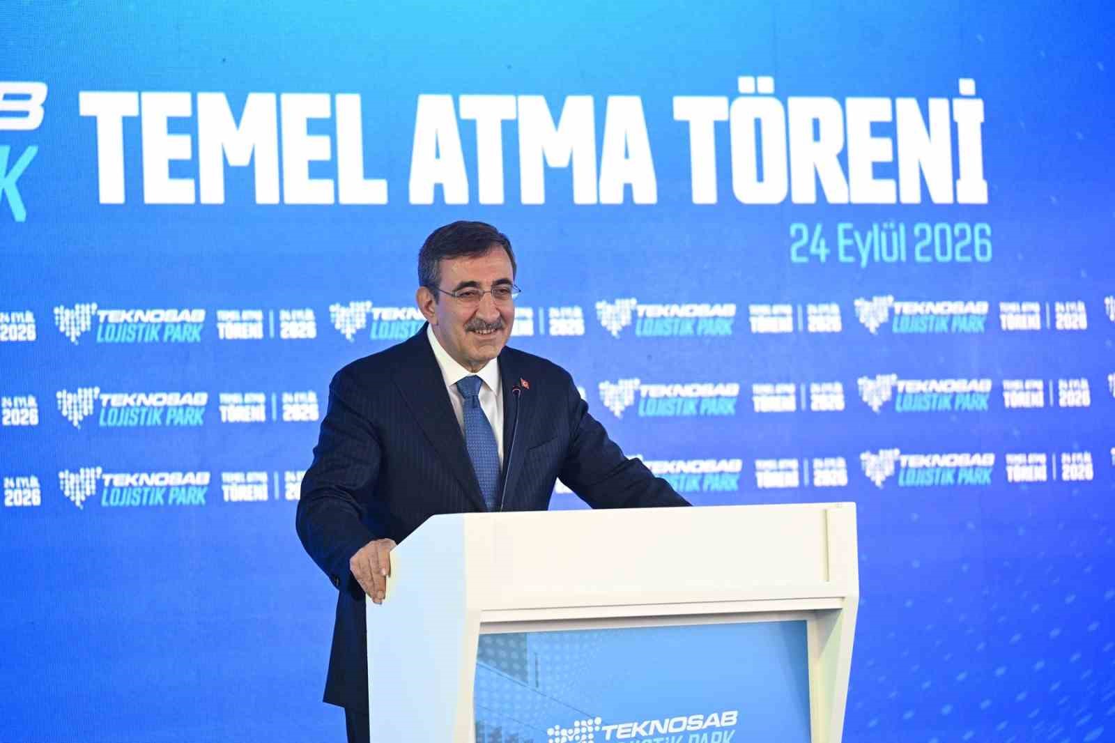 cumhurbaskani-yardimcisi-cevdet-yilmaz-bursa-da-210-milyon-dolarlik-lojistik-park-in-temeli-atildi