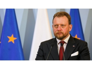 Polonya’da Bakanlığın Satın Aldığı 1 Milyon Euro’luk Maske Standart Dışı Çıktı