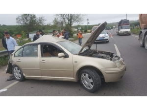 Otomobil İle Kamyonet Çarpıştı: 2 Yaralı