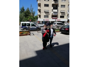 Motosiklet Hırsızını Asayiş Ekipleri Suçüstü Yakaladı