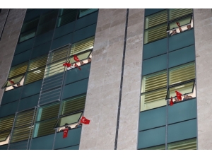 Nevşehir’de Yurtta Karantinada Kalan Vatandaşlar İçin Konser Düzenlendi