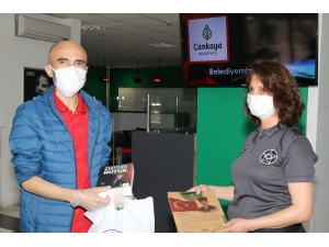 Çankaya Belediyesinden Vatandaşlara Nutuk Hediyesi