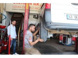 Siirt’te Korona Virüs Oto Sanayi Dükkanlarını Da Vurdu