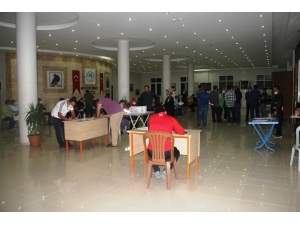 Vatandaşlar Kan Bağışı İçin Sıraya Girdi