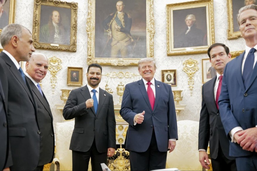 irak-basbakani-zeydi-beyaz-saray-da-trump-ile-bir-araya-geldi