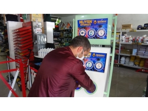 Yerli Ve Milli Sermaye İle Üretilen Akıllı Dezenfektan Otomatına Büyük İlgi