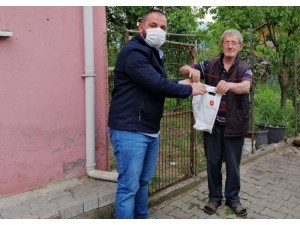 Kartepe’de Günde 6 Bin Maske Üretiliyor