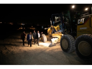 Canpolat Yol Yapım Çalışmalarını İnceledi