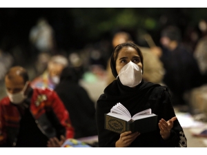 İran’da Son 24 Saatte Korona Virüsten 71 Kişi Öldü