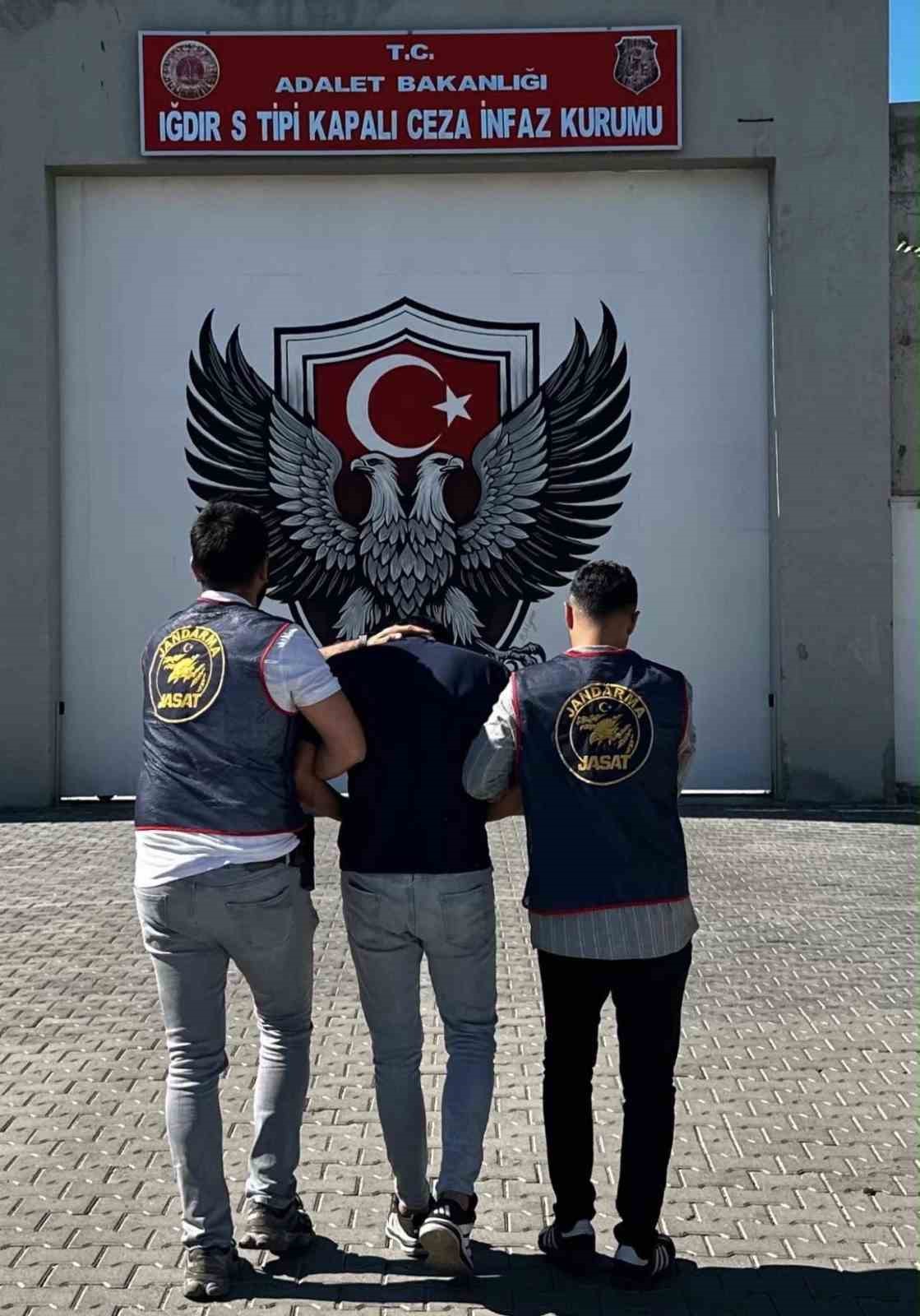 igdir-da-36-yil-11-ay-hapis-cezasi-bulunan-firari-yakalandi