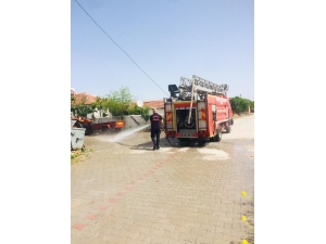 Karantina Altındaki Sokaklara Dezenfekte Çalışması