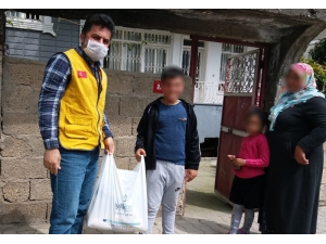 İyilik Derneği İhtiyaç Sahibi Aileleri Unutmadı