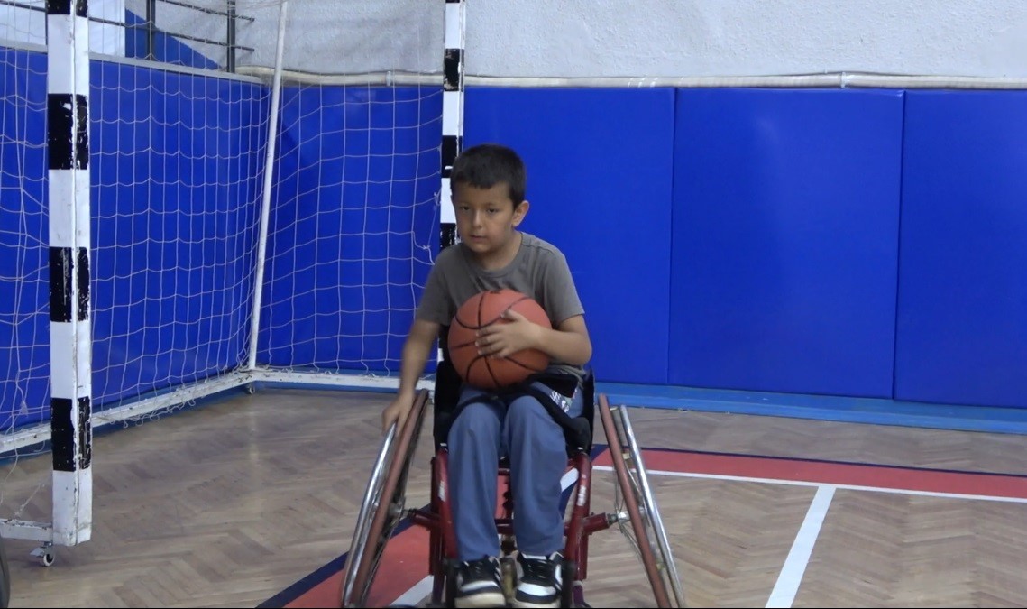 osmaniye-de-tecrubeli-basketbolcular-gelecegin-yildizlarina-yol-gosteriyor