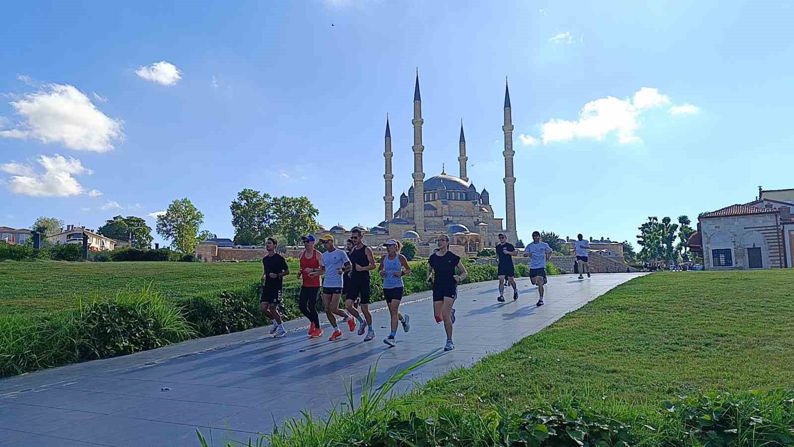 edirne-de-selimiye-nin-unesco-gururu-15-tur-ile-taclandi