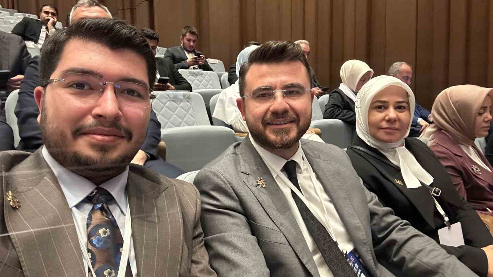baskan-okandan-ak-parti-nin-25-yilinda-teskilat-bulusmasina-katildi