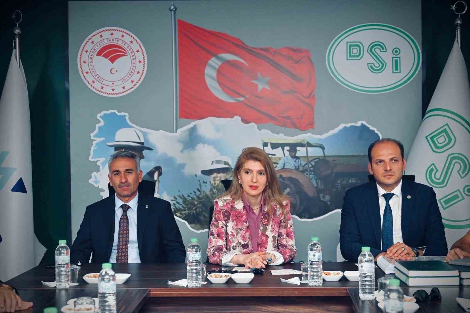 altyapi-sulama-ve-icme-suyu-yatirimlarina-yakin-takip