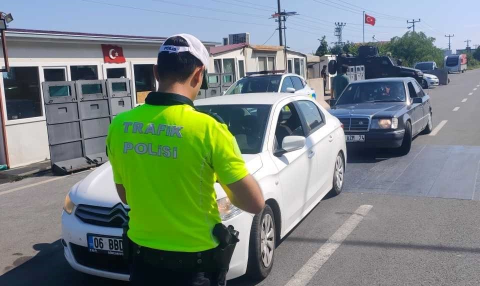 ordu-da-bir-haftada-18-binden-fazla-arac-ve-surucusu-denetlendi