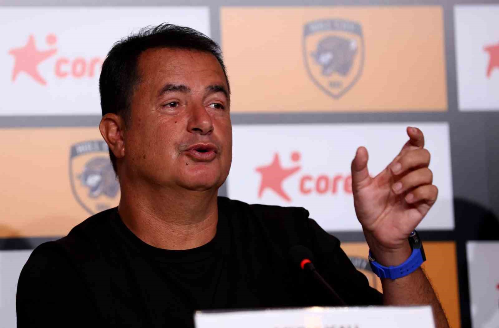 acun-ilicali-turkiye-futbolcu-transferi-konusunda-bizim-icin-cazip-degil