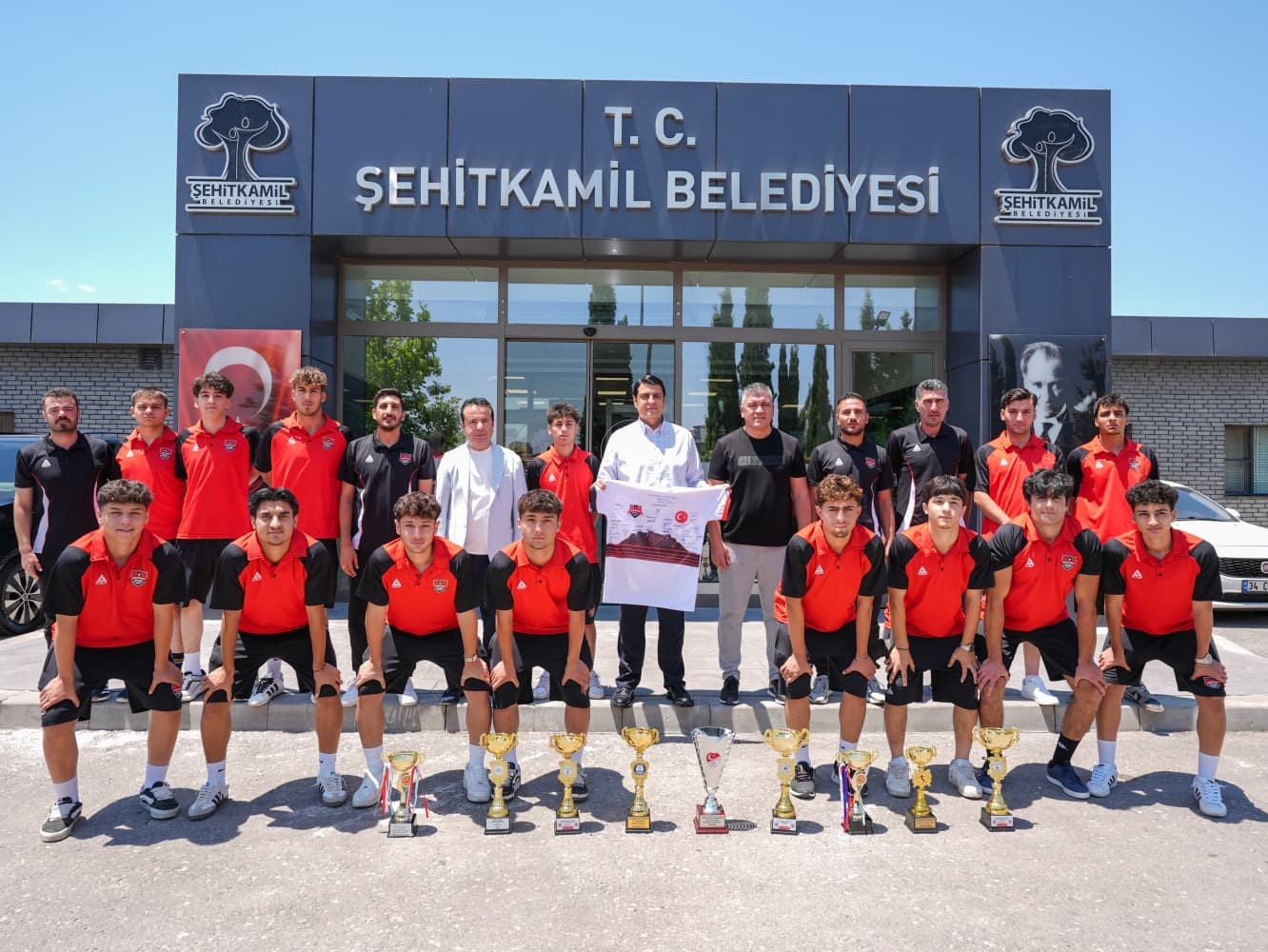 yilmaz-sampiyonlari-agirladi