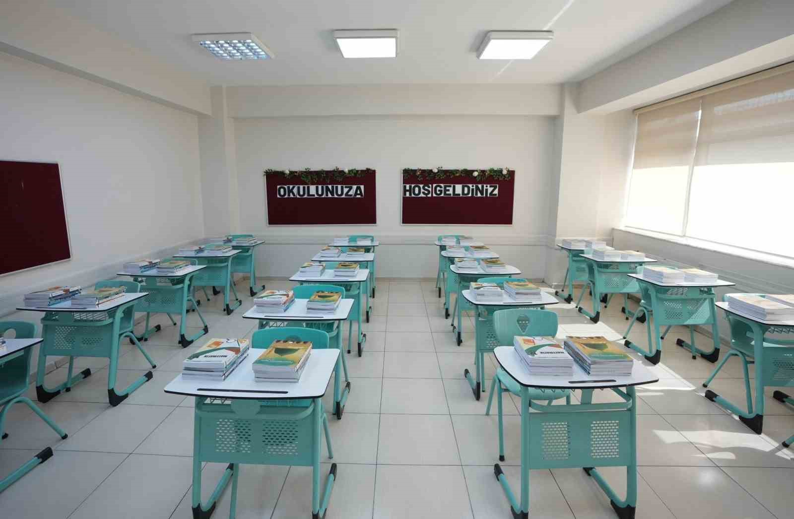 283-milyondan-fazla-ders-kitabi-siralardaki-yerini-almaya-basladi