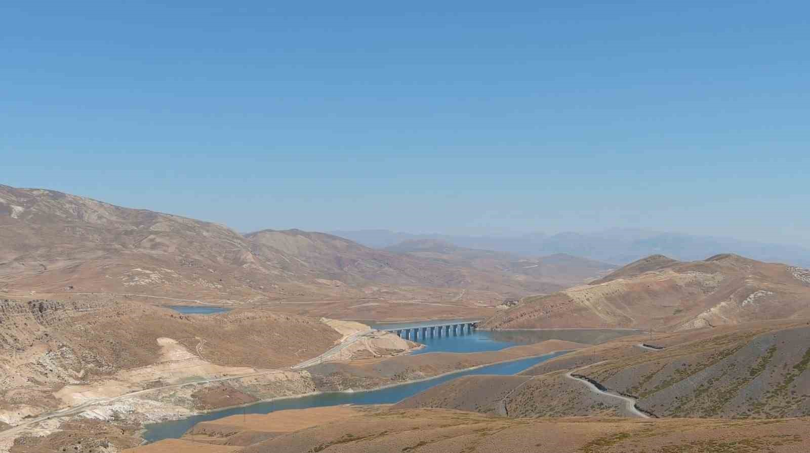turnacayiri-baraji-sulamasinda-calismalarin-yuzde-52-si-tamamlandi