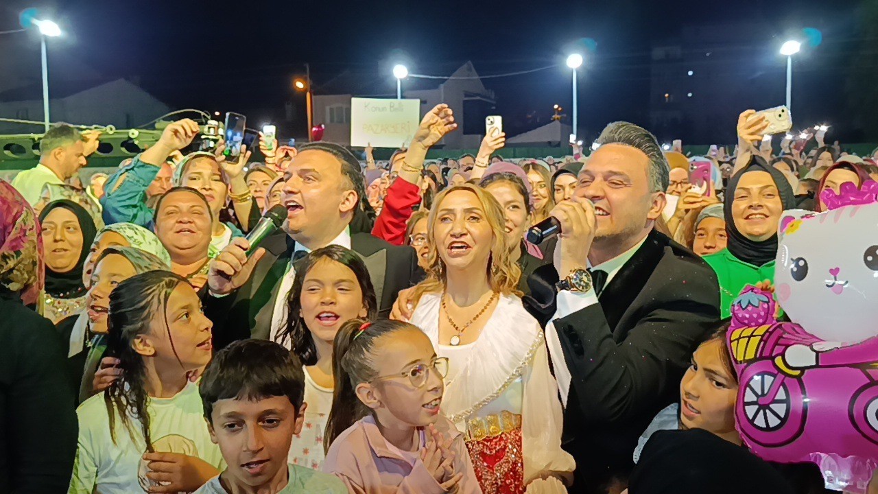bilecik-te-rumeli-ruzgari-eserken-orhan-kemal-kardesler-binlerce-kadini-costurdu