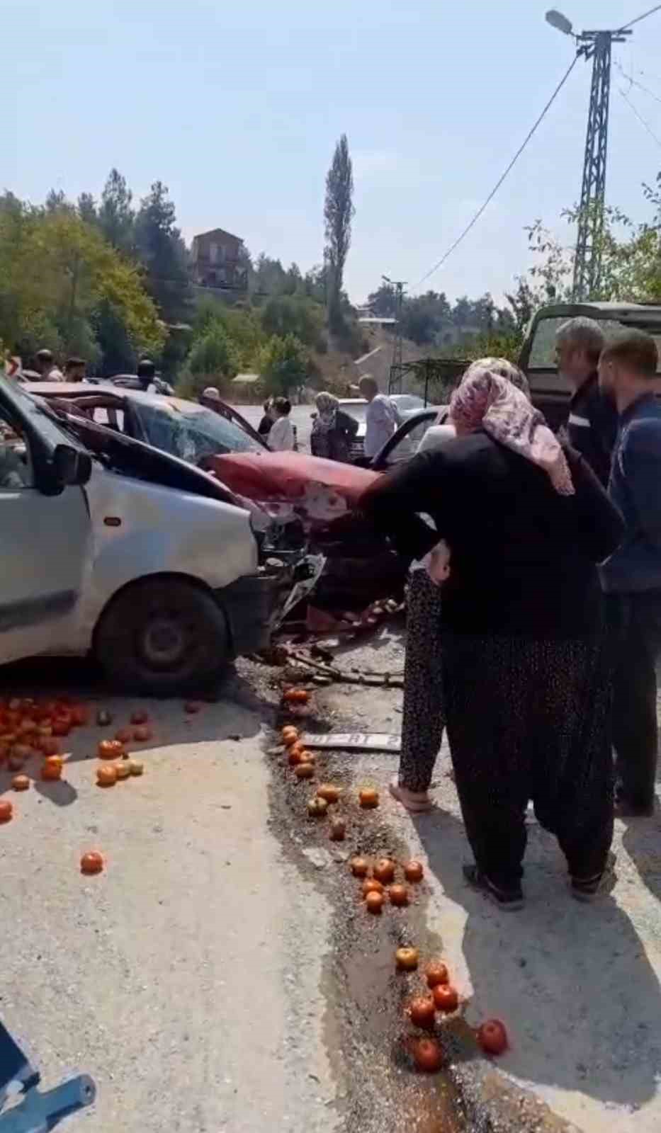 adana-da-trafik-kazasi-2-yarali