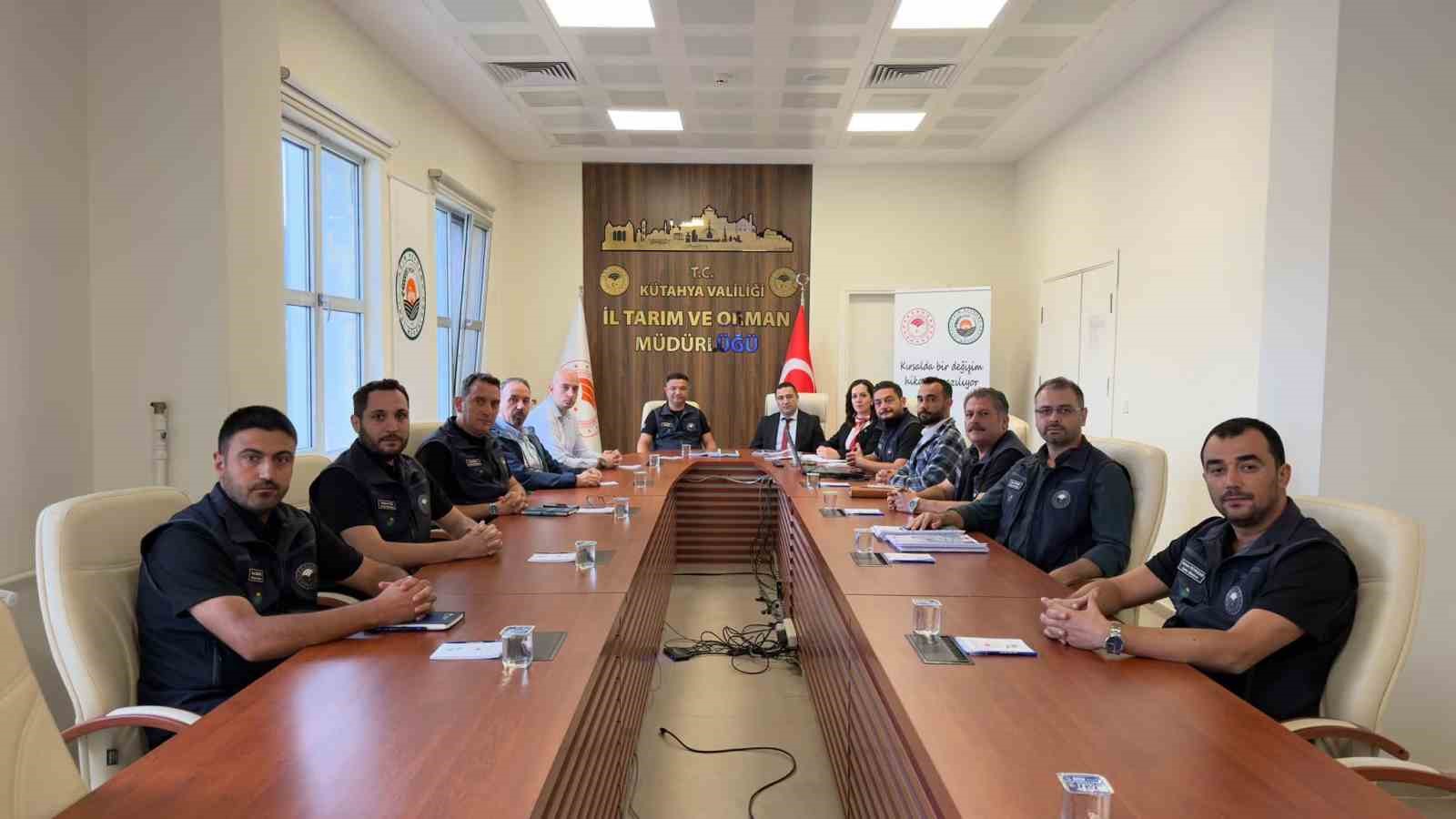 kutahya-da-kirsal-kalkinma-masaya-yatirildi-7-ilce-ve-157-koy-icin-yeni-hedefler