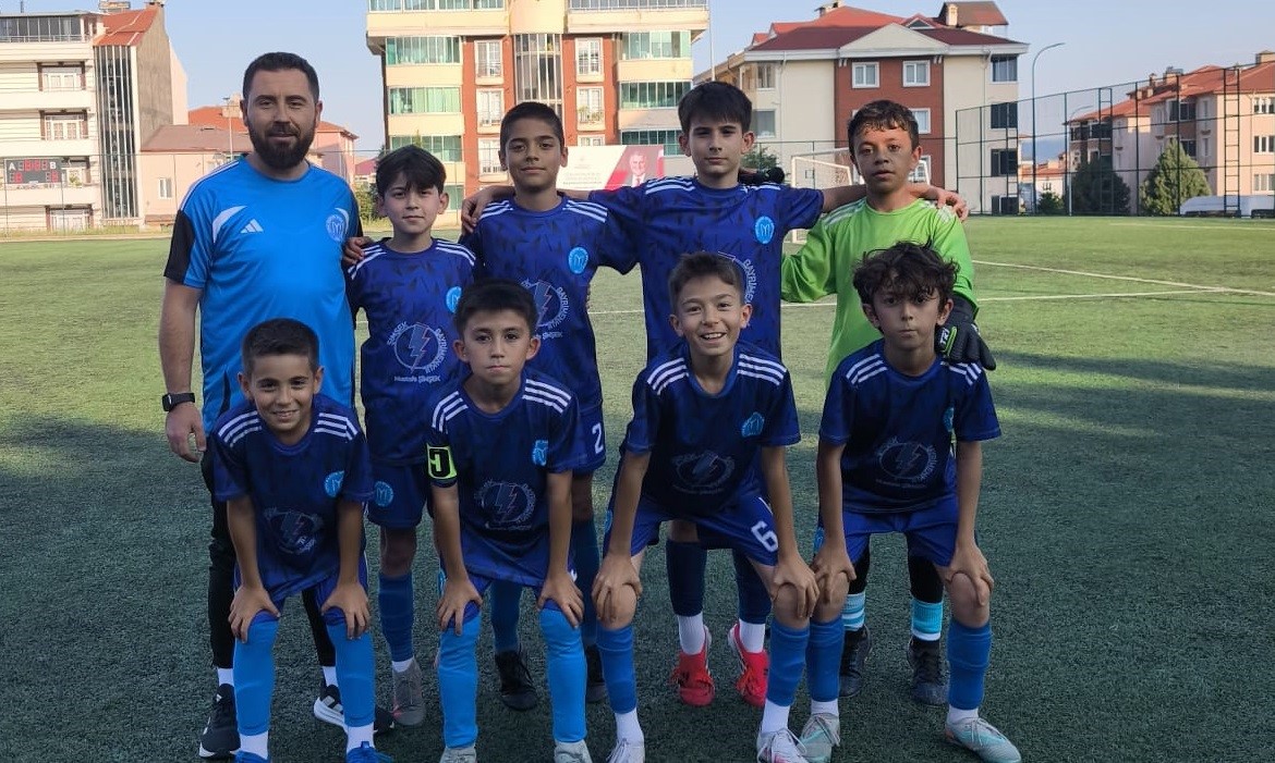 u11-gencler-ligi-nde-heyecan-devam-ediyor