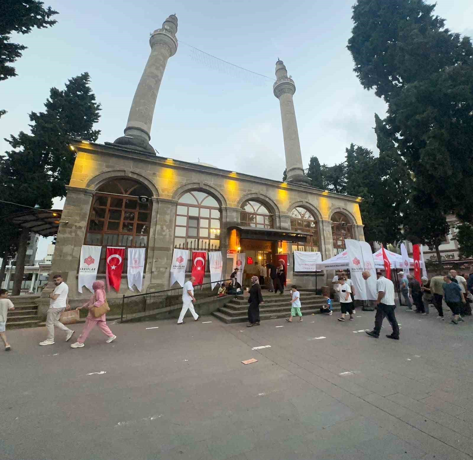 samsun-da-mevlid-kandili-dualarla-idrak-edildi