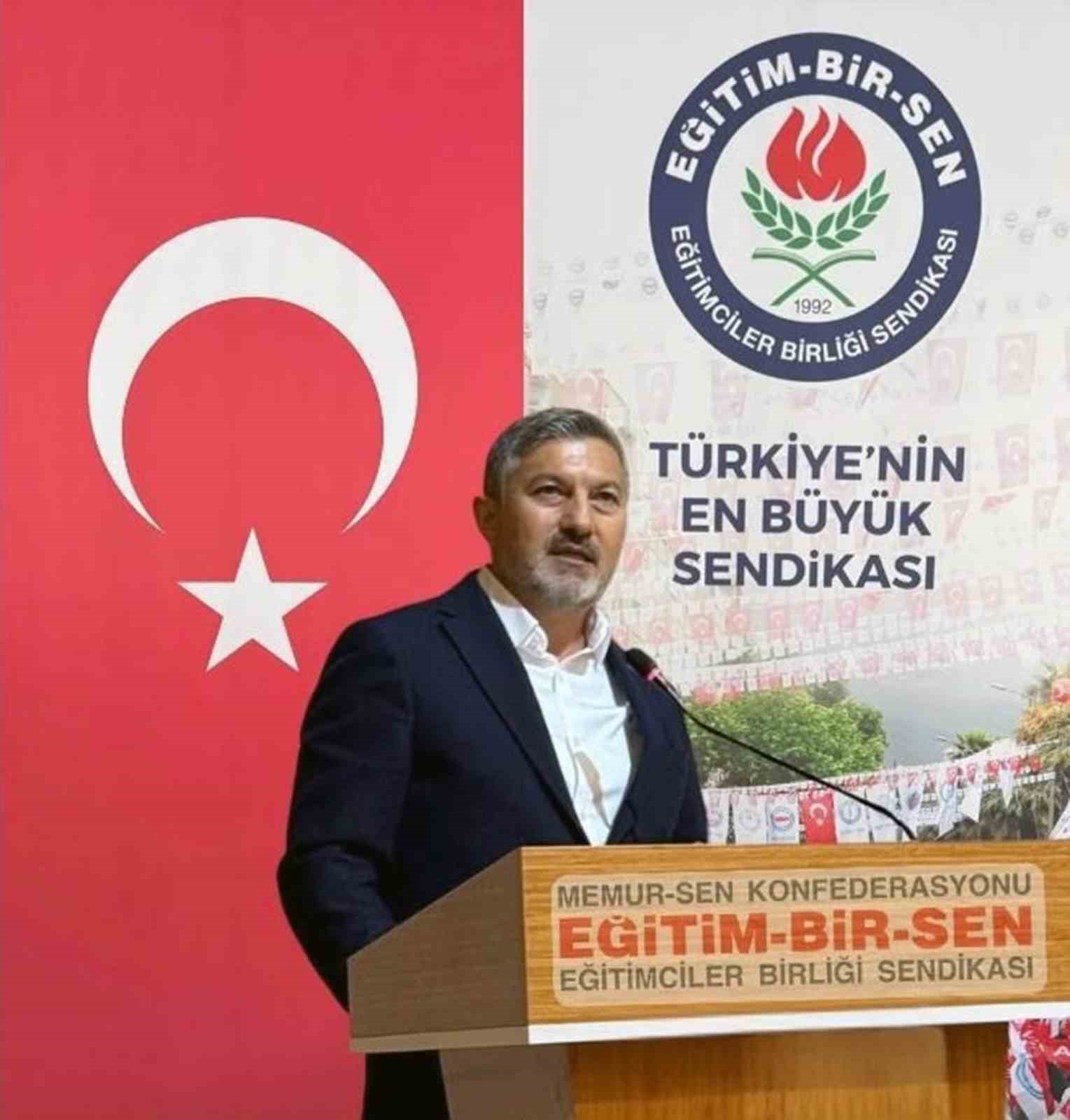 egitim-bir-sen-baskani-ucak-mazeret-tayini-ogretmeni-tercih-labirentine-sokmamali