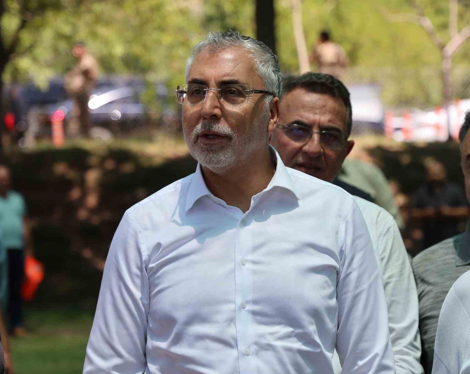 calisma-ve-sosyal-guvenlik-bakani-isikhan-isgucu-uyum-programi-kapsaminda-tum-kamu-kurum-ve-kuruluslarimiza-desteklerimiz-oluyor
