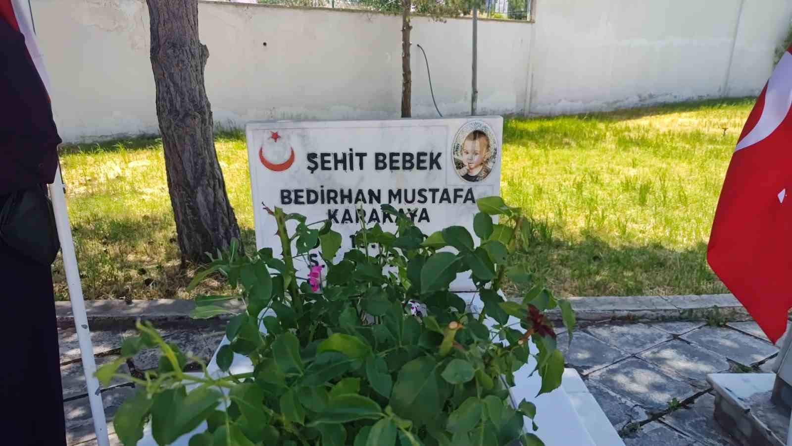 pkk-nin-sehit-ettigi-11-aylik-bedirhan-bebek-ve-annesi-unutulmadi