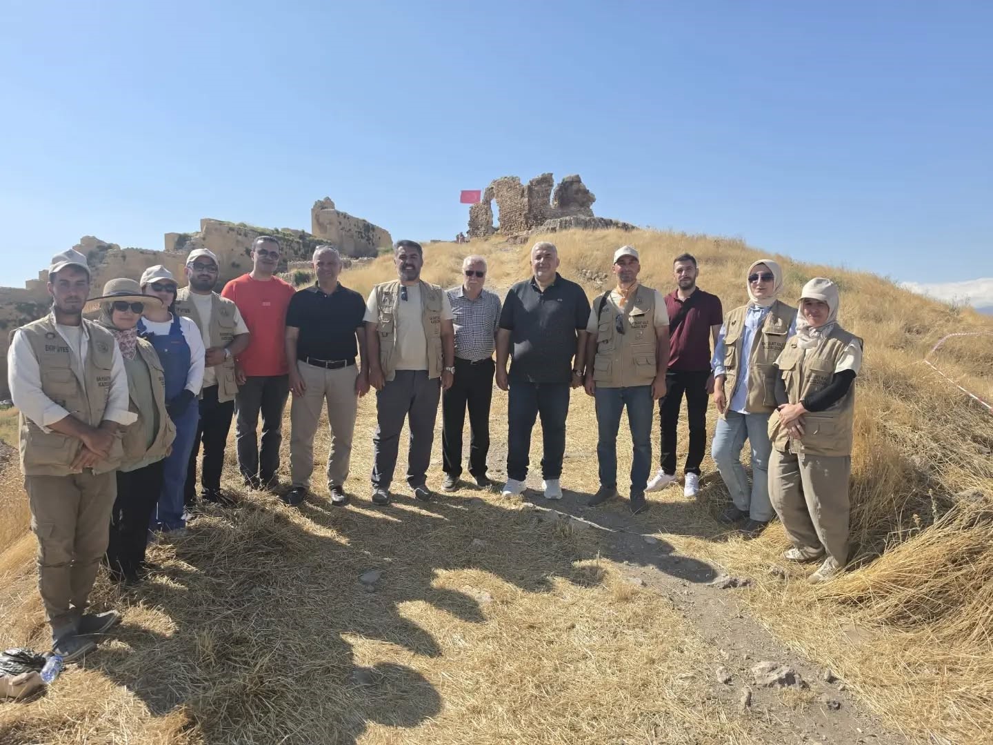 bayburt-kalesi-ndeki-kazi-calismalarinda-5-bin-yillik-eser-bulundu